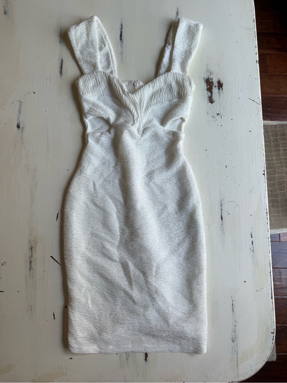 Fitted White Cutout Mini Dress - Picture 2 of 3
